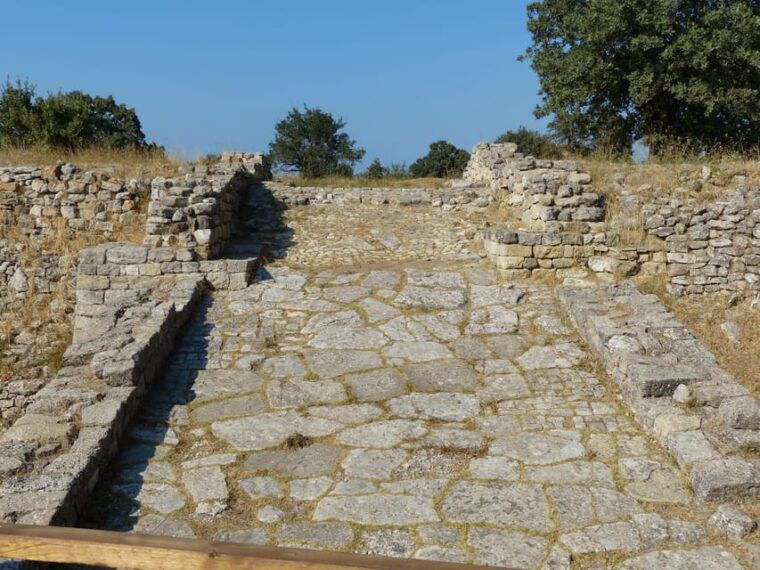 canakkale-full-day-ancient-troy-and-museum-of-troy-tour