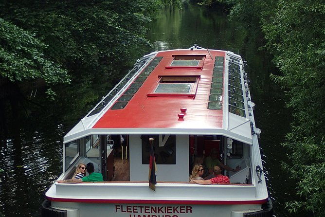 canal-tour-discover-the-different-faces-of-the-city