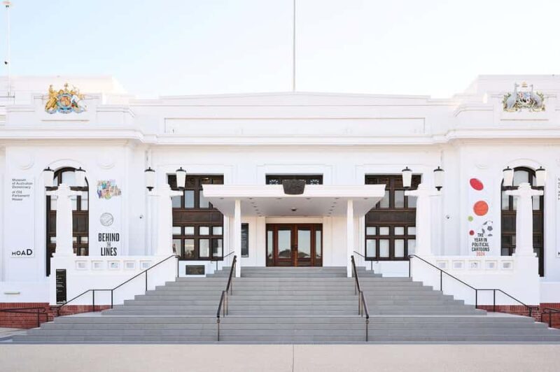 Canberra: Old Parliament House 'Walk Through History' Tour - Exploring the Old Parliament House: What to Expect