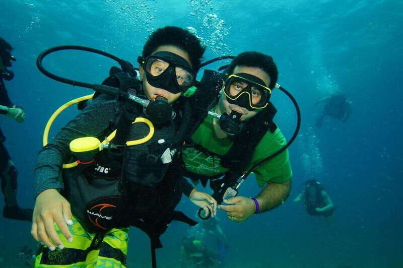 CANCUN: 2T REEF DIVES FOR CERTIFIED DIVERS - Who Will Love This Experience?