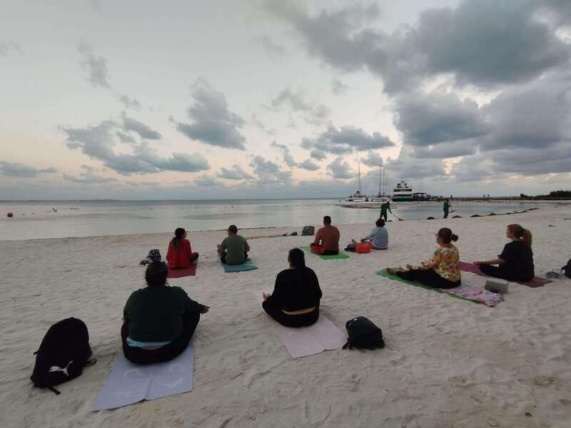 cancun-beach-yoga-class-with-guided-meditation