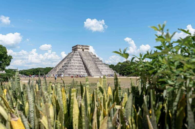 cancun-chichen-itza-early-access-guided-tour