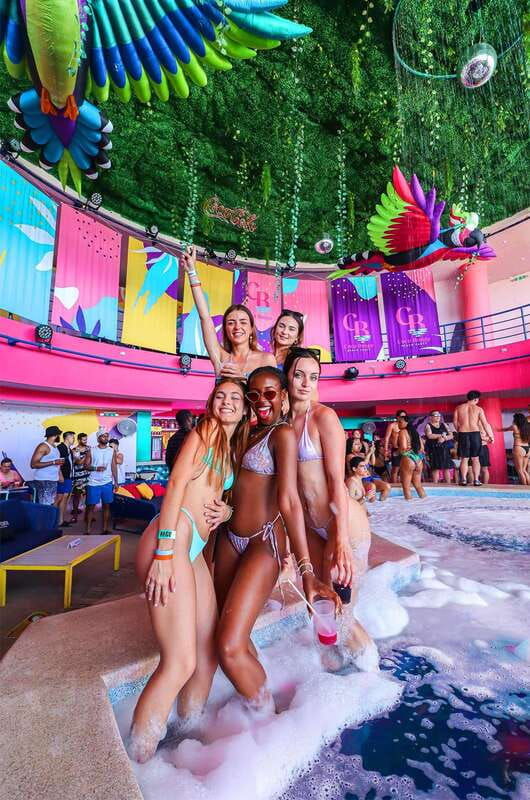 cancun-coco-bongo-beach-club-day-pass