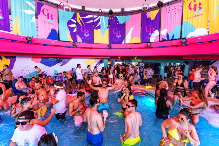 cancun-coco-bongo-beach-club-day-pass