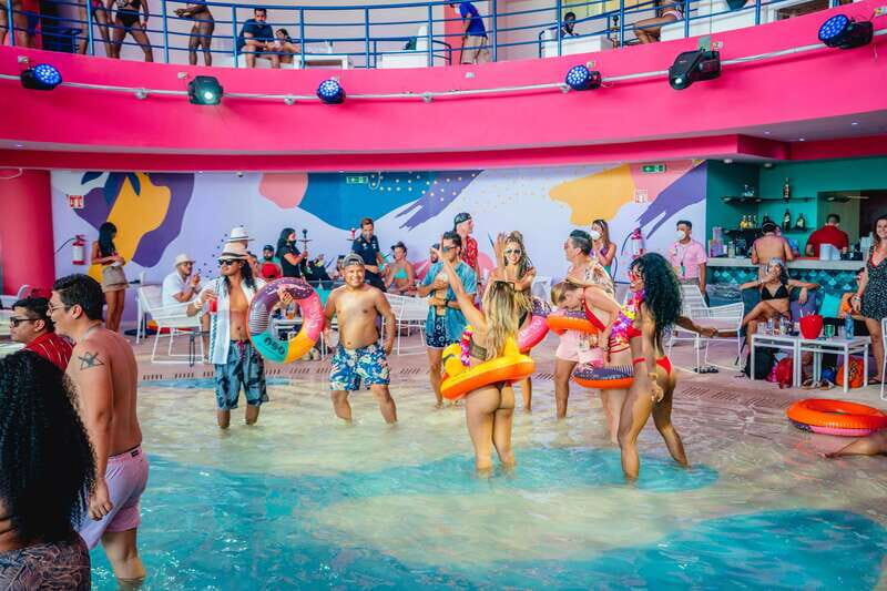 Cancún: Coco Bongo Beach Party Celebrity Package - The Sum Up: Who Should Consider This Tour?