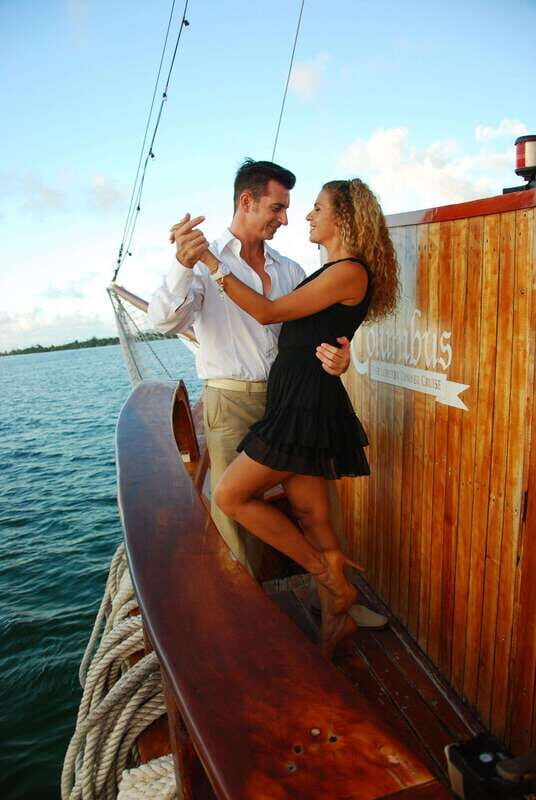 Cancun: Dinner on a Spanish Galleon - Key Points