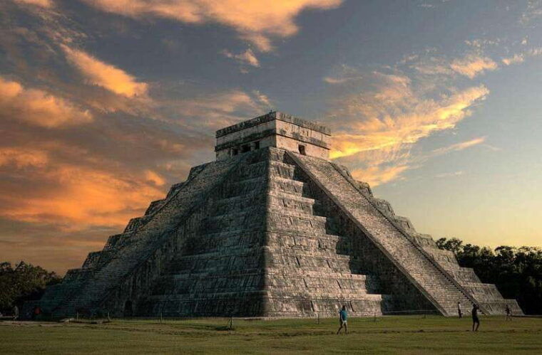 cancun-exclusive-sunrise-at-chichen-itza-with-transfer-options