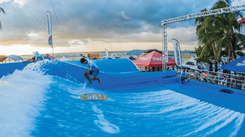 cancun-flowrider-surfing-experience