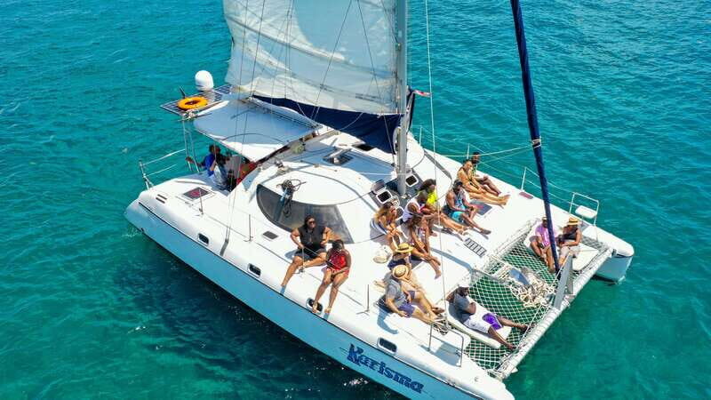 Cancun: Half Day Private Catamaran with Snorkeling. 25 guest - FAQ  