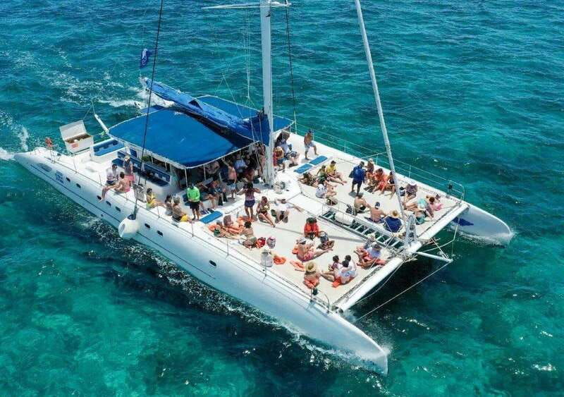 cancun-isla-mujeres-catamaran-cruise-with-snorkel-and-lunch