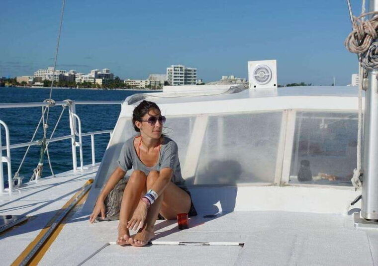 cancun-isla-mujeres-catamaran-cruise-with-snorkel-and-lunch