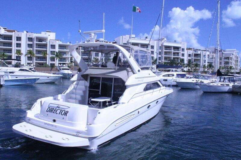 Cancun: Isla Mujeres Yacht Tour - Key Points