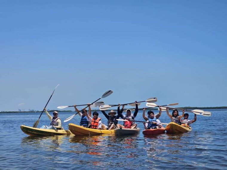cancun-kayaking-tour-in-nichupte-lagoon
