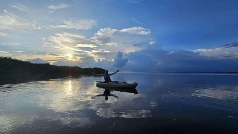 cancun-kayaking-tour-in-nichupte-lagoon
