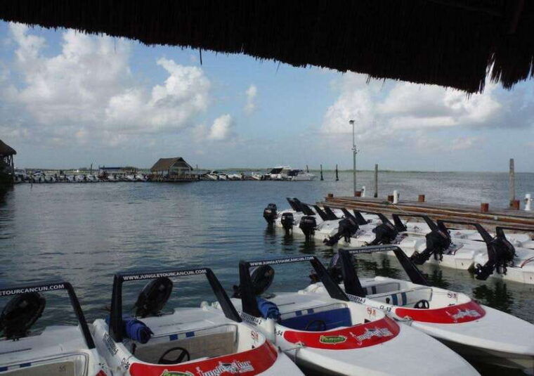 cancun-laguna-nichupte-speedboat-snorkeling-tour