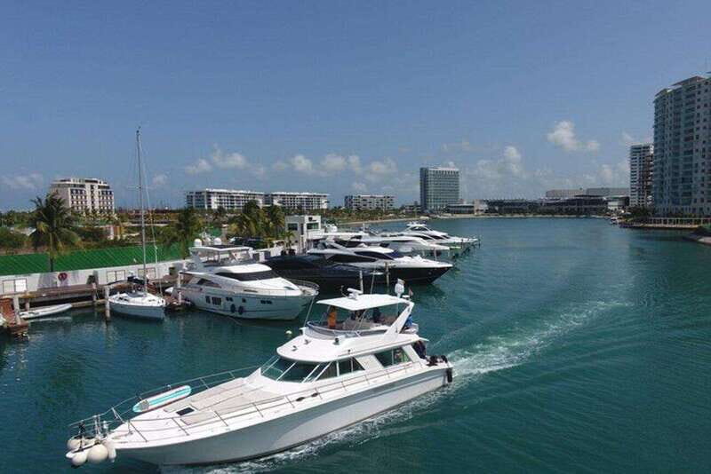 Cancun: Luxury Yacht Tour to Isla Mujeres with Chef - SR55C - FAQ