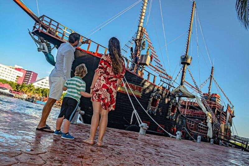Cancun: Night Pirate Ship Cruise with Dinner and Show - What to Expect from the Pirate Ship Cruise