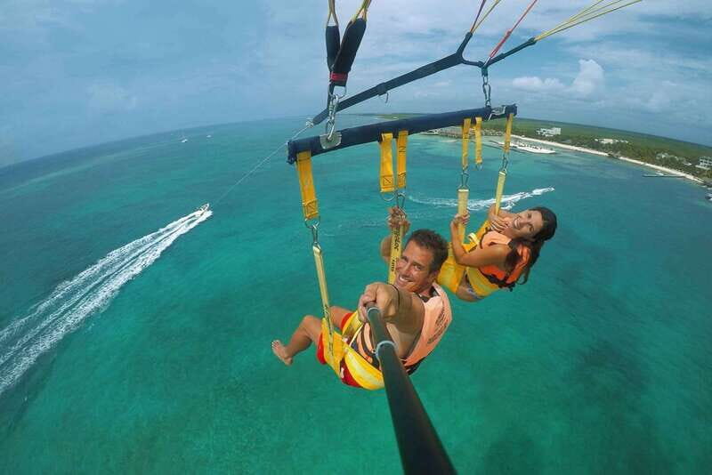 Cancún: Parasailing Adventure with Hotel Pickup and Drop-off - Who Should Consider This?