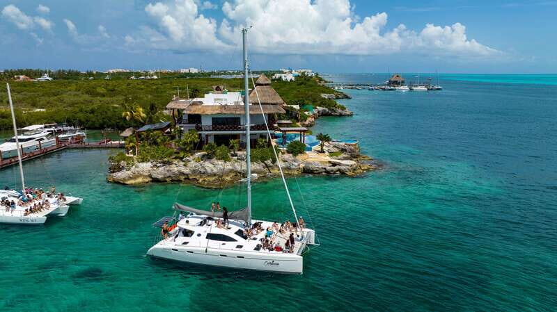 Cancun Private Catamaran with Snorkeling & Open Bar - Key Points