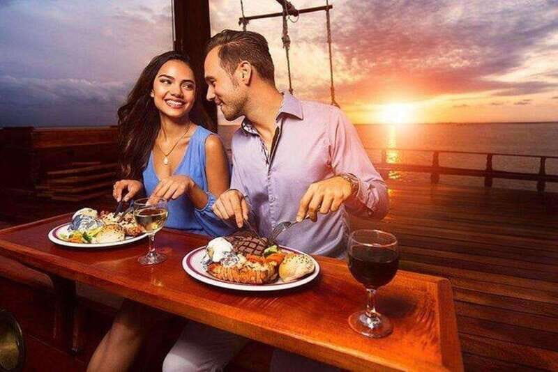 Cancun: Sailing & Romantic Dinner - The Experience from Start to Finish