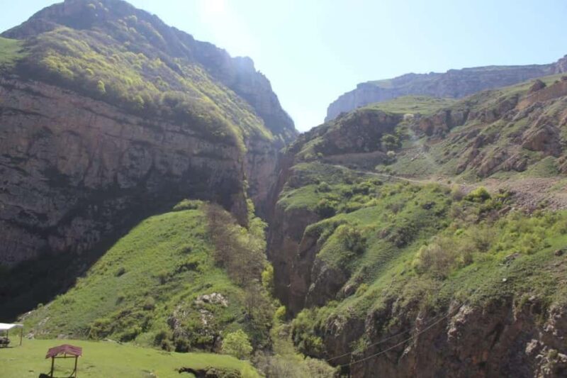 Candy Mountains - Guba - Khinaliq Guided Full Day Tour - What to Expect from the Tour