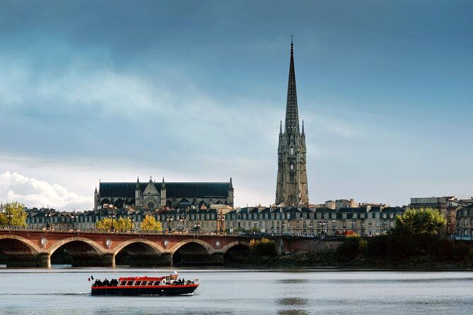 caneles-cruise-and-unesco-route
