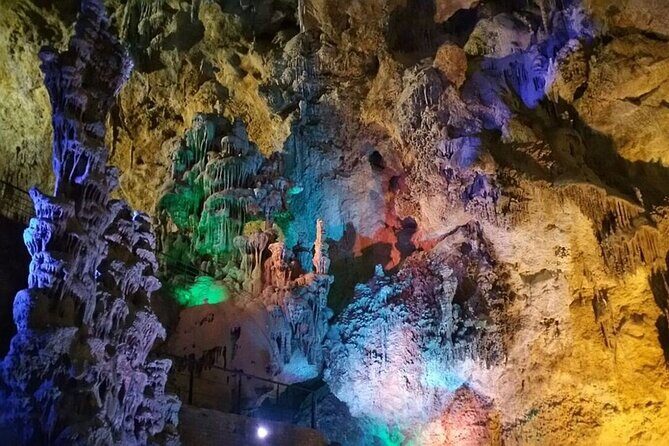 Canelobre Caves and Busot Tour with Transfer from Alicante - FAQs