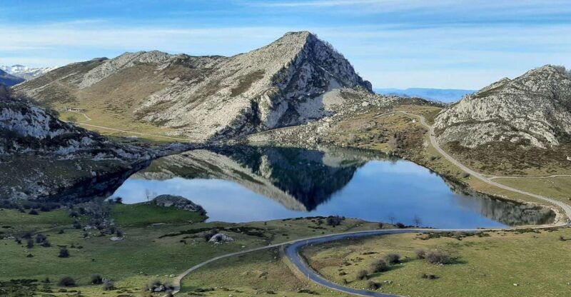 cangas-de-onis-lakes-of-covadonga-guided-tour