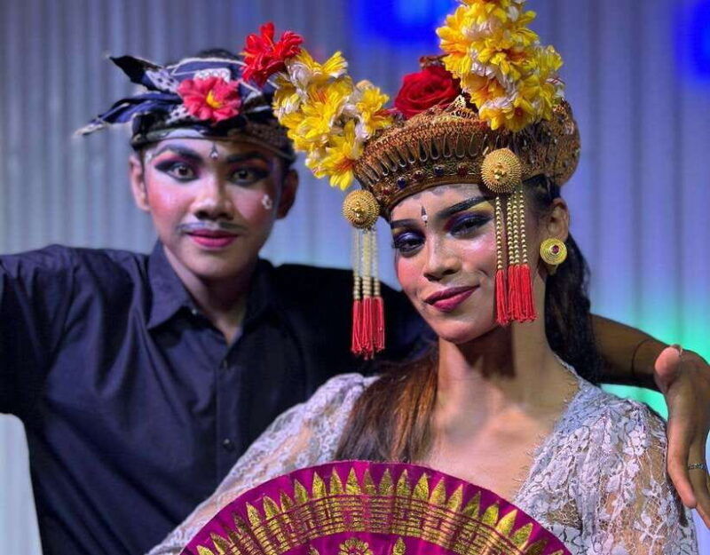canggu-deaf-dancer-show-with-dinner