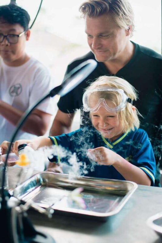 canggu-fun-science-experiments-for-little-scientists-at-mild-lab