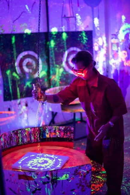 Canggu: Neon paint under UV lights, with fun and unusual tools - FAQ