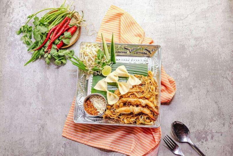 canggu-paed-thai-cuisine-restaurant-dining-experience
