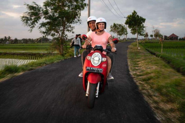 canggu-scooter-lesson-with-professional-instructor