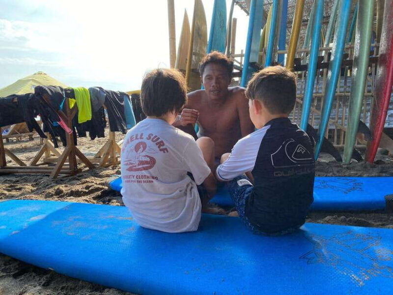 canggu-surf-group-lesson-for-beginner