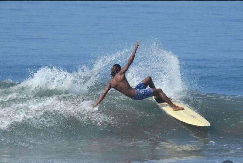 canggu-surfing-lesson-with-kuwen