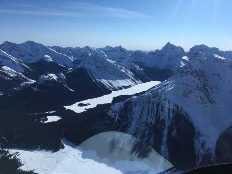 canmore-35-minute-heli-tour-mt-assiniboine-its-glaciers