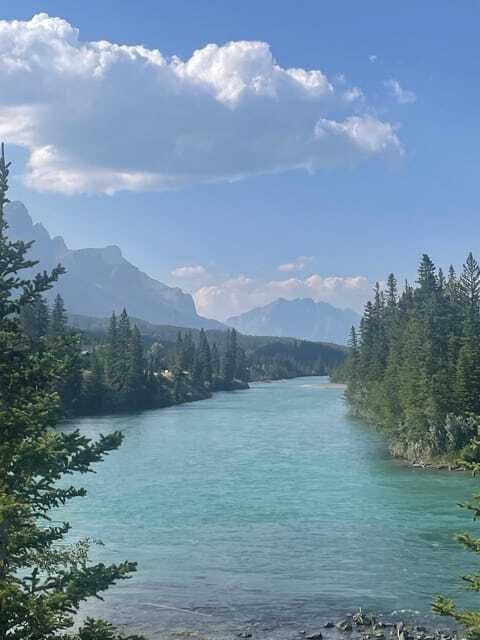 canmore-guided-town-walking-tour-with-sweet-treat-and-drink
