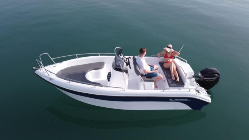 cannes-boat-trip-without-a-license-to-the-lerins-islands