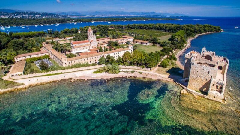 cannes-boat-trip-without-a-license-to-the-lerins-islands