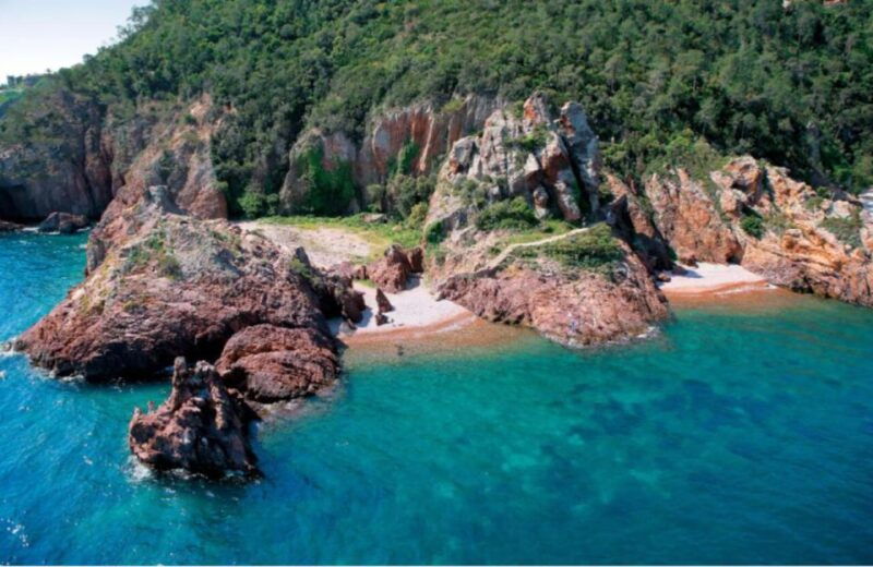 cannes-boat-trip-without-a-license-to-the-lerins-islands