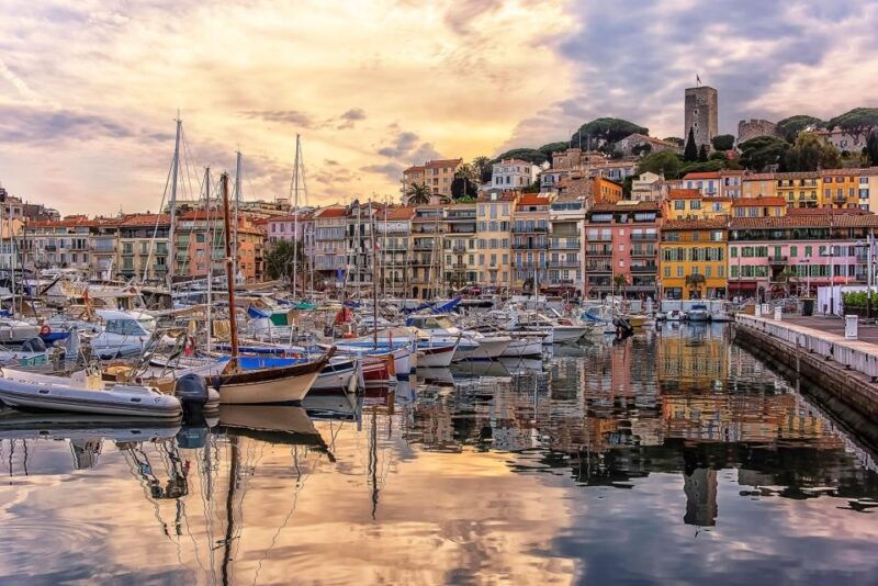 cannes-city-tour-in-a-vintage-bus