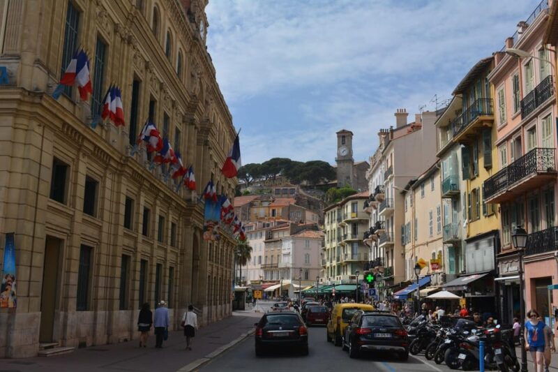 cannes-express-walk-with-a-local-in-60-minutes