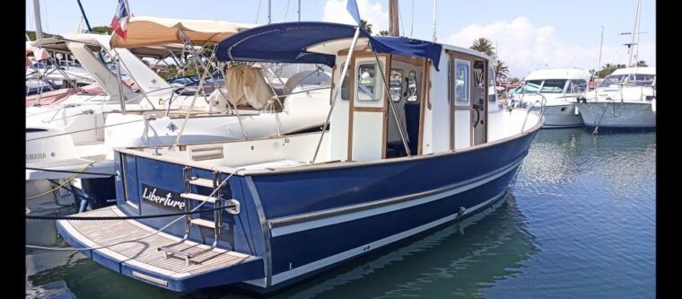 cannes-private-boat-trip-to-lerins-islands-cap-dantibes