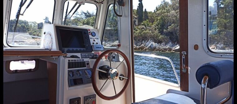 cannes-private-boat-trip-to-lerins-islands-cap-dantibes