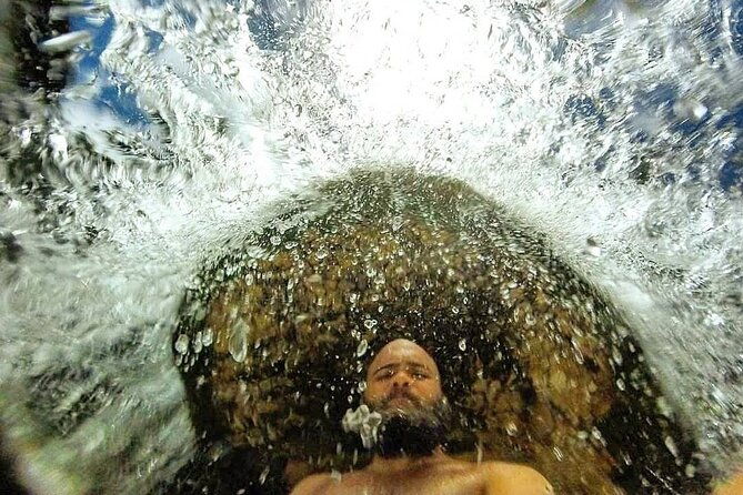 cano-hondo-rooms-kayaking-hiking-natural-waterfall-swimming-pools