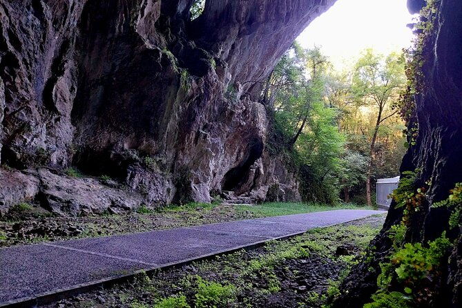 canoeing-cave-collados-del-ason-small-groups