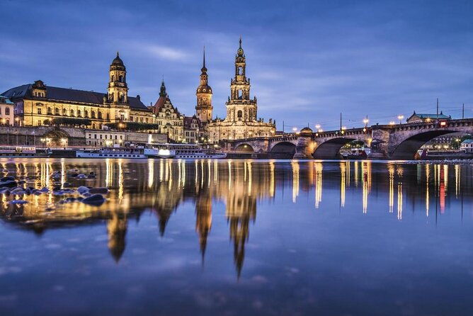 canoeing-on-the-elbe-river-decin-to-schmilka