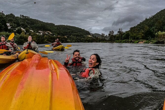 canoeing-on-the-mondego-river