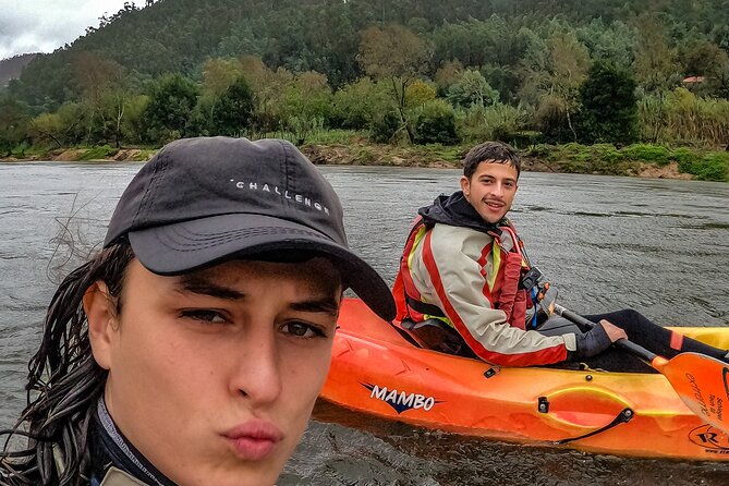 canoeing-on-the-mondego-river