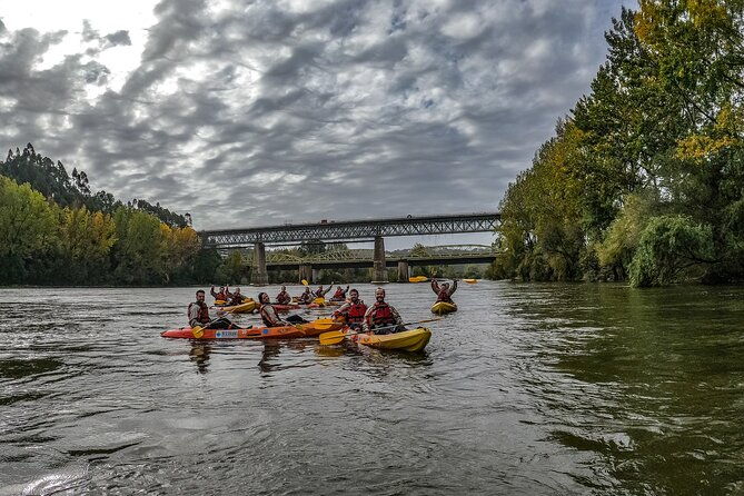 canoeing-on-the-mondego-river